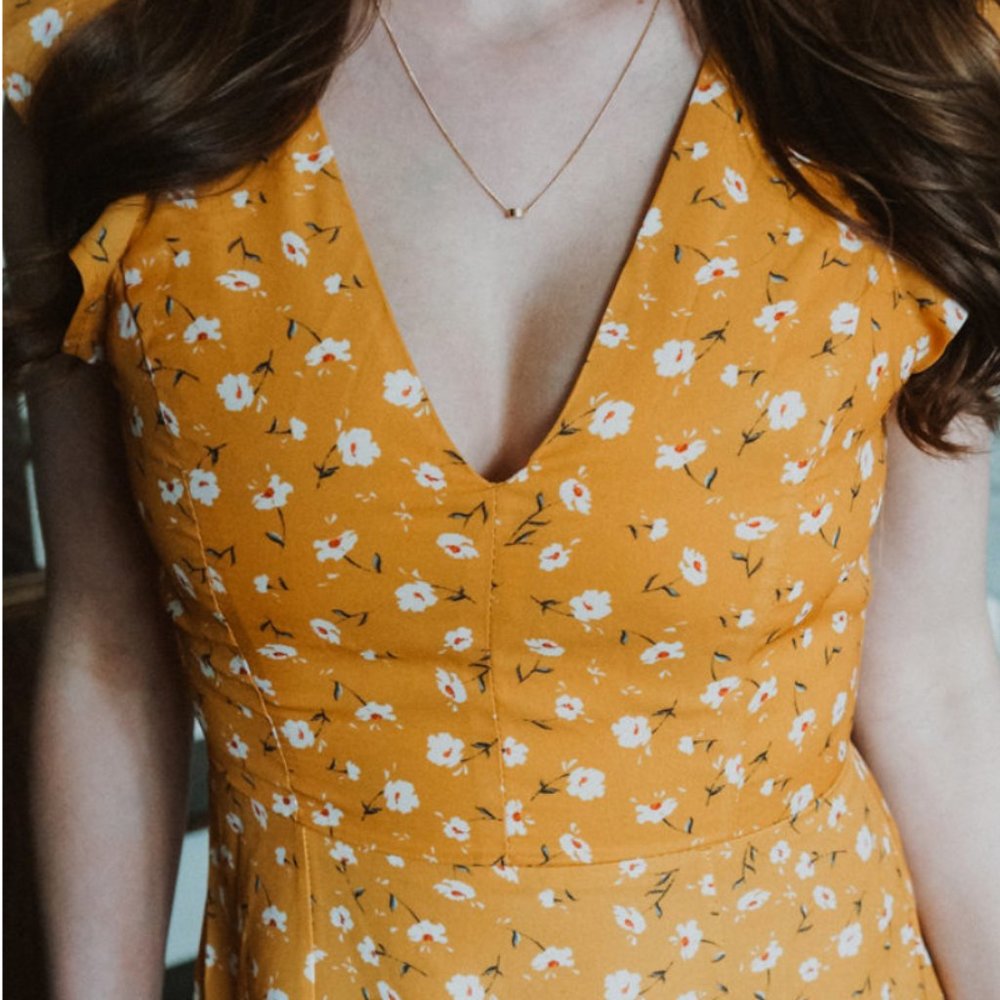 Final sale! Open back chiffon dress - Picture 6 of 14